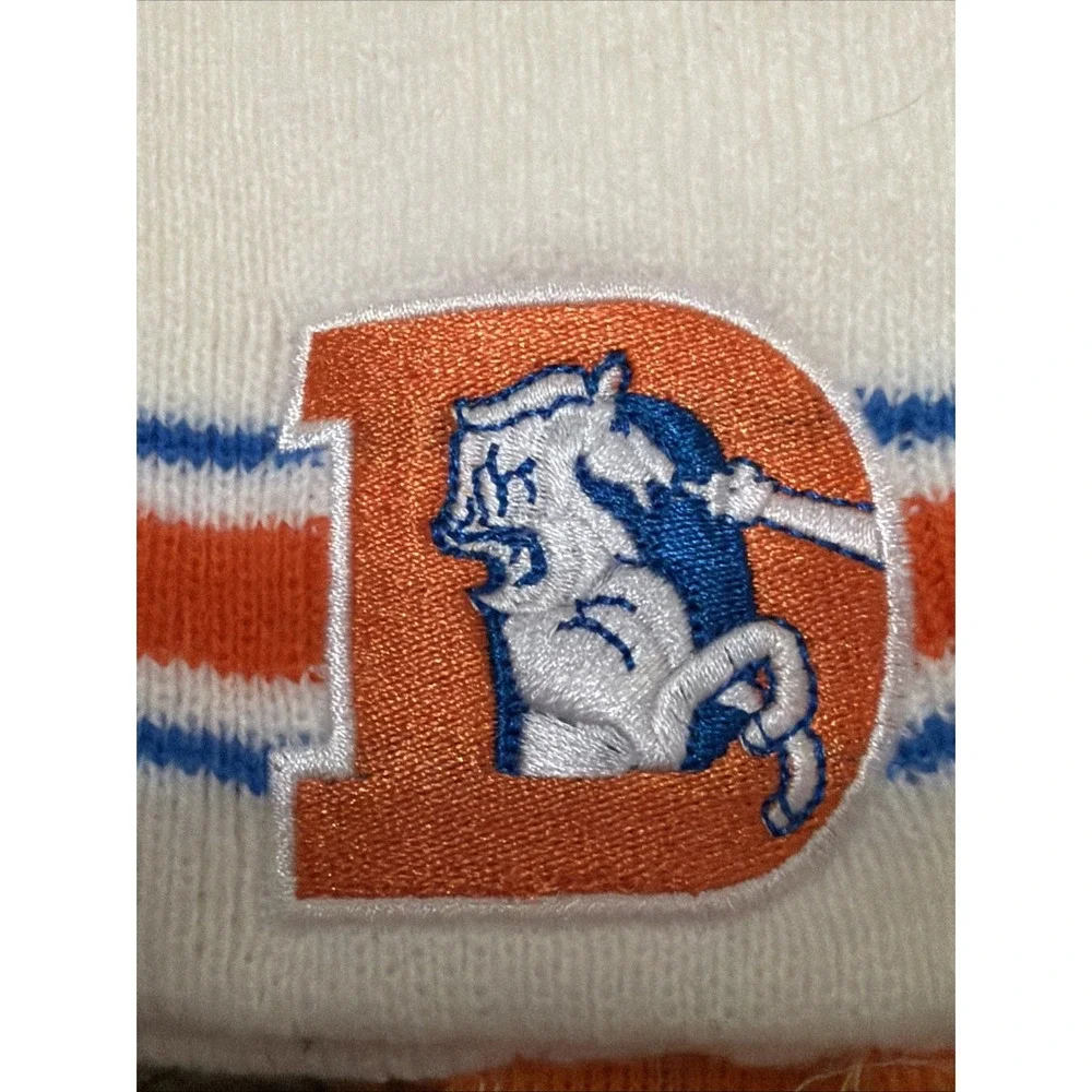 NFL Licensed Denver Broncos Miles Beanie White w/Throwback D Logo Football Fan